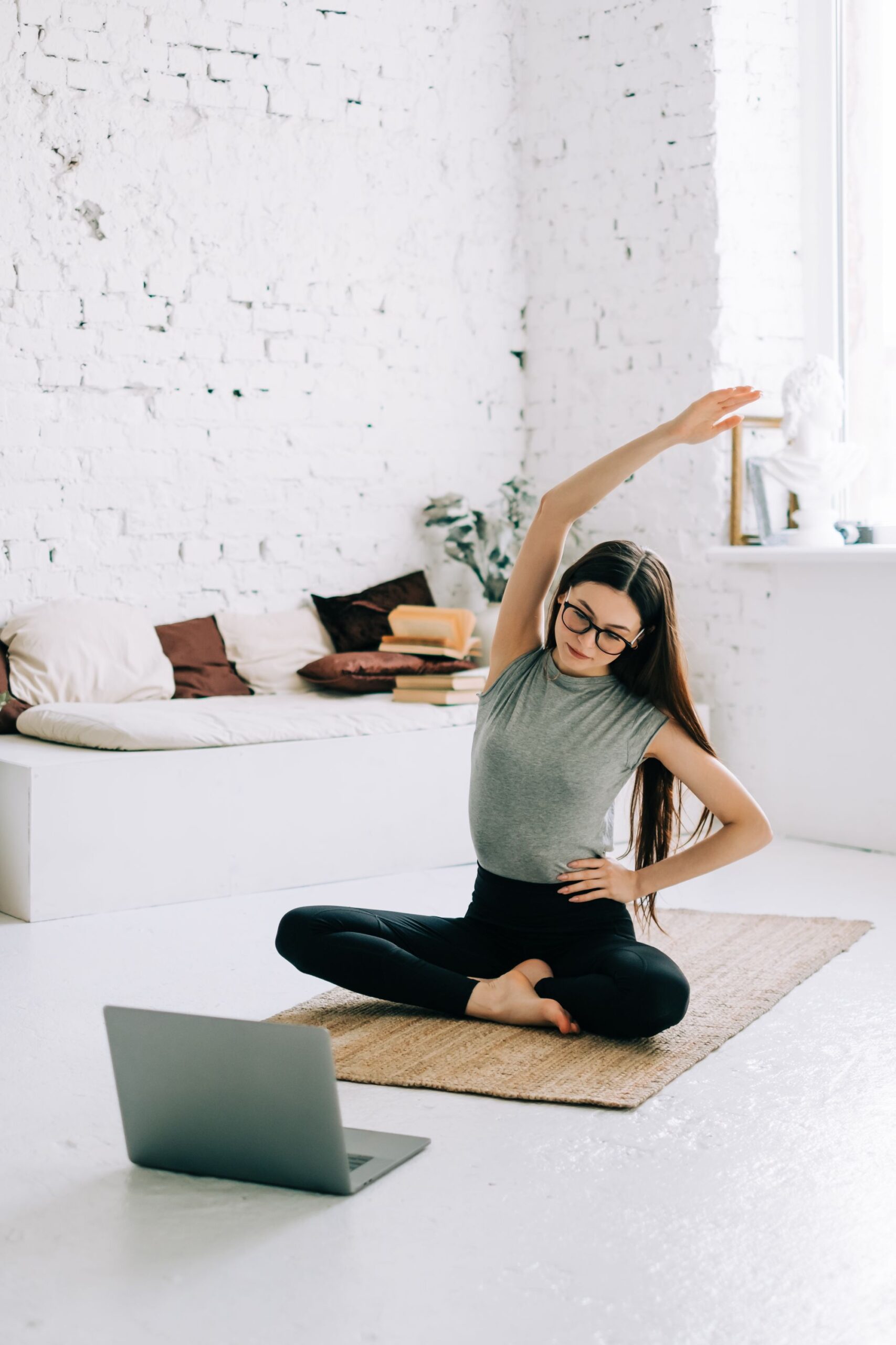 beautiful-brunette-fitness-woman-make-stretching-exercises