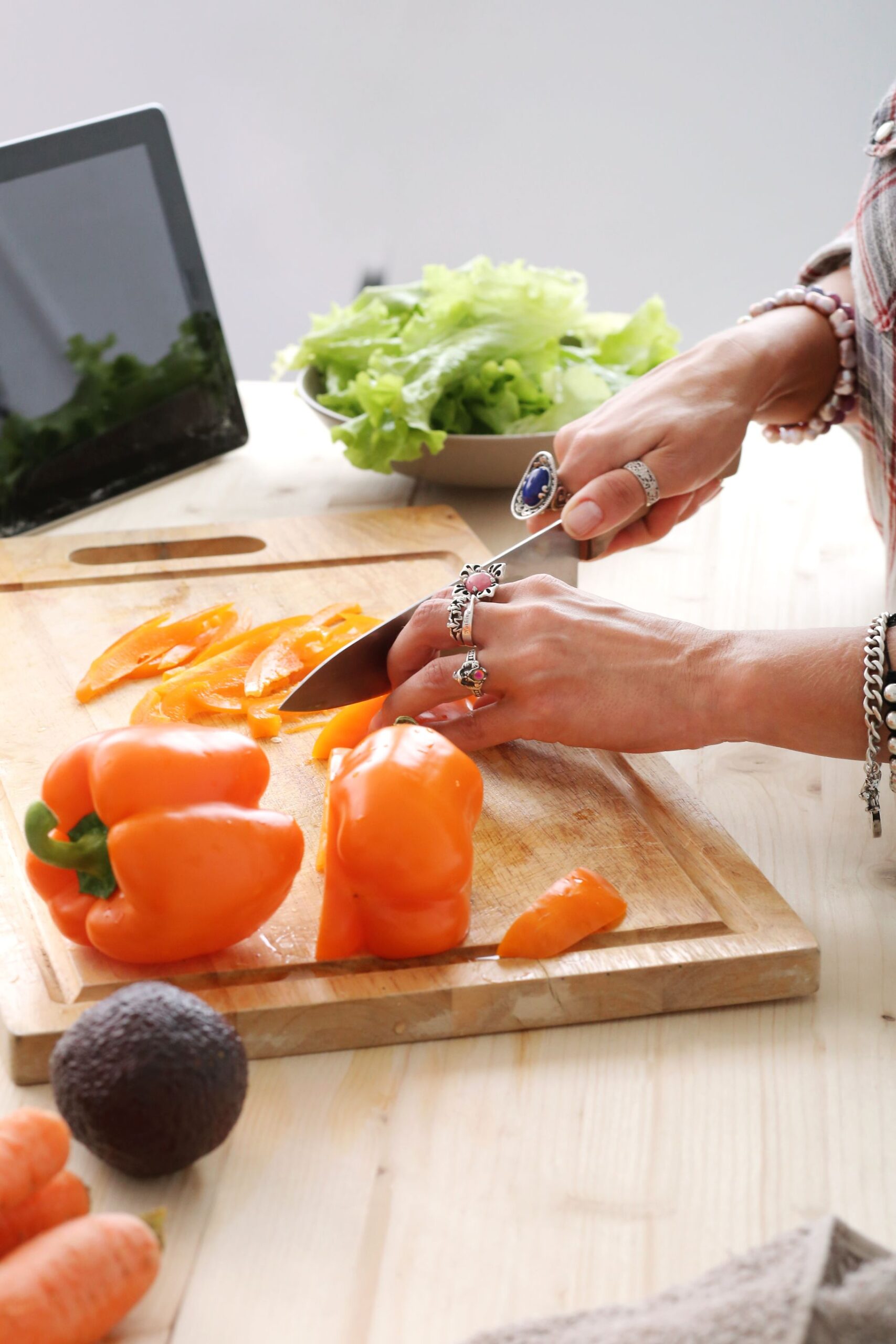 food-girl-kitchen